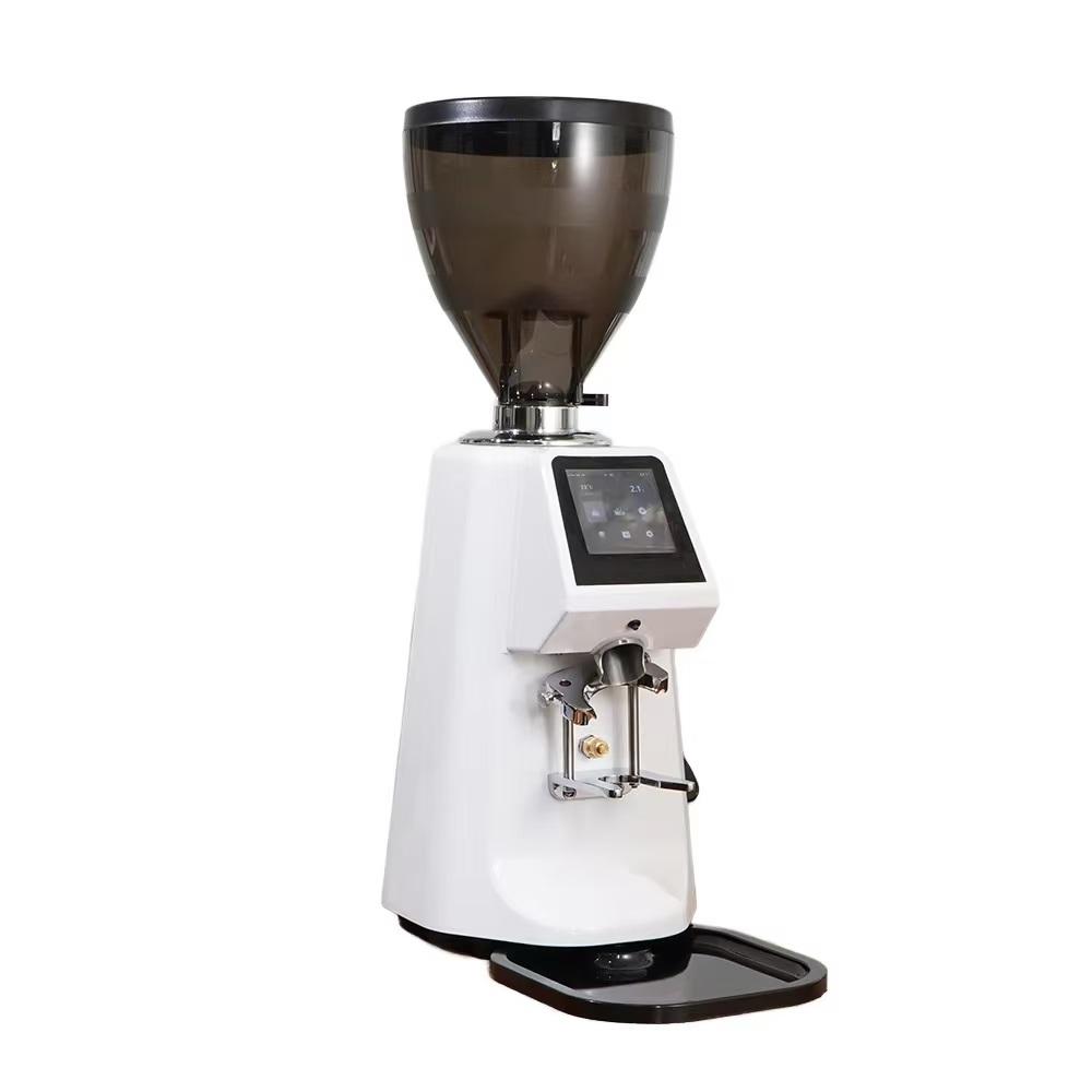 Warum ist eine professionelle Kaffeemühle für die gleichbleibende Qualität eines Cafés unerlässlich?